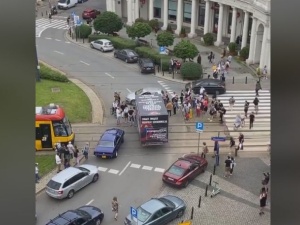 [Video] Szatańska ciężarówka. Znany aktor zatrzymał furgonetkę pro-life i pochwalił się tym w sieci