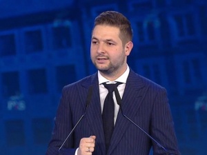Niemcy nie zapłaciły za swoje poprzednie lekcje praworządności w Polsce. Mocne wystąpienie Jakiego w PE