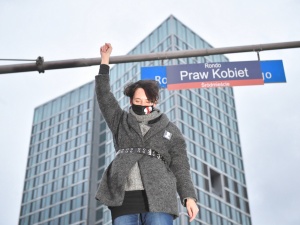 Słabiutka dziś ta siła kobiet. Jest zdjęcie dzisiejszego Strajku Kobiet z lotu ptaka