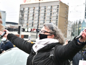 Zaskoczenie? Żukowska odcina się od postulatów Strajku Kobiet 