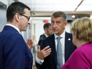 Nieoficjalnie: Za zamkniętymi drzwiami Polskę i Węgry poparło 6 państw. Wiemy, które