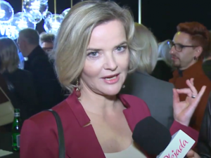 Ludy ruszyły... Zamachowska narzeka na tłumy w galerii handlowej. Internauci: Pani też tam była