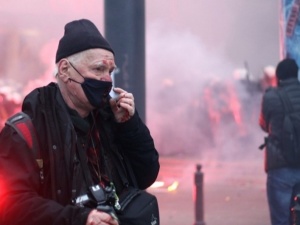 Zajścia podczas Marszu Niepodległości. Policja przyznaje: Przepraszamy