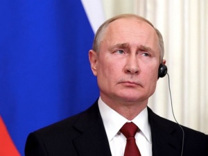 Putin polecił rozpoczęcie masowych szczepień na Covid-19 już w przyszłym tygodniu 