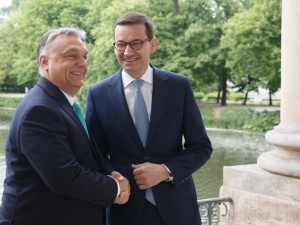 RMF: Nowy fundusz bez Polski i Węgier? „Gigantyczne pieniądze przejdą nam koło nosa”