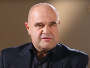 Znany aktor apeluje: Zachęcam do tego wszystkich, którzy przeszli COVID-19