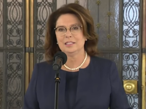 M. Kidawa-Błońska nie wie co przegłosował Senat? Uchwałę nazywa ustawą