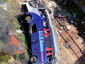 Brazylia: Autobus spadł z wiaduktu. Są zabici i ranni