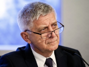 To się dzieje... Marek Belka chwali rząd PiS