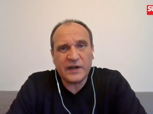 Kukiz: Nie oddawać nawet rąbka suwerenności, bo ludzie oddawali za nią krew i życie