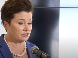 Dziwny wpis Hanny Gronkiewicz-Waltz. Internauci kpią: Język Polska - trudna język