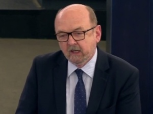 Prof. Legutko: Całe to rozporządzenie jest bandyckie. Będzie kontratak