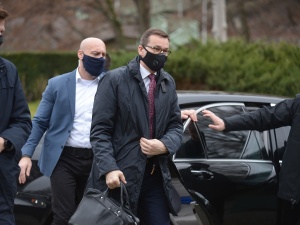 [sondaż] PiS ponownie z samodzielną większością?