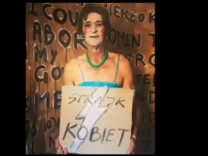 [Video] Dla Strajku Kobiet. Ten wykon No woman no cry podbija sieć