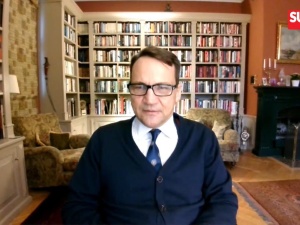 Na UJ powstała praca pt. Dyplomacja Twitterowa jako przykład antydyplomacji. Studium przypadku Radosława Sikorskiego