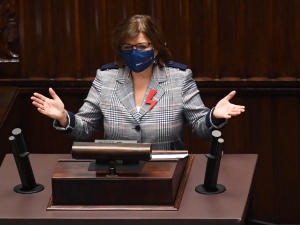 [WIDEO] „Umierają tysiące Polaków i wy jesteście temu winni”. Posłanka PO grzmi z sejmowej mównicy