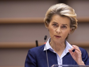 Von der Leyen wzywa kraje UE do skoordynowanych szczepień. Ogłosiła datę rozpoczęcia