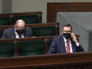 Czekają nas naprawdę ostre obostrzenia? Premier o godzinie policyjnej. Czeka nas trzecia fala