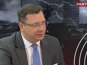 Min. Wójcik przebył COVID-19. Poseł Lewicy radzi, by jeszcze nie wracał: Społeczeństwo się ucieszy