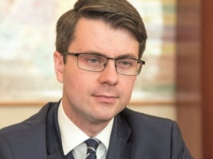 Polska zamknie granice dla lotów z Wielkiej Brytanii? Rzecznik rządu zabrał głos