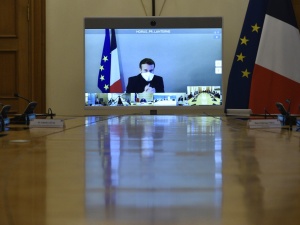 Petar Petrović: Macron chce uderzyć w islamistów. Lewica boi się przyznać do klęski multi-kulti