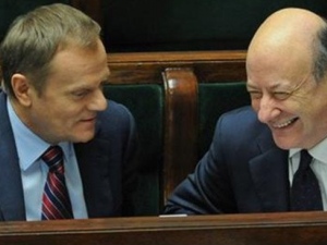 „Wystarczy nie kraść”. Poszło o podatki. Mazurek pisze o Tusku i Rostowskim
