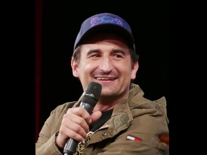 Dziękuję temu u góry. Michał Koterski dziękuje Bogu za wyrwanie się z nałogu. Poruszający wpis aktora