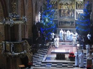 Abp Gądecki: Największą siłą niszczącą pokój jest zbrodnia przeciwko niewinnemu dziecku