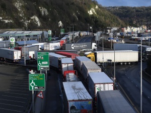 Wielka Brytania: Ponad 700 ciężarówek opuściło Dover. Około 5000 czeka na wyjazd
