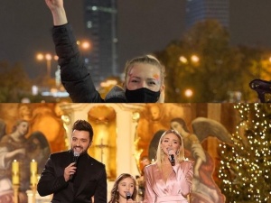 Popierała Strajk Kobiet. Potem śpiewała kolędy w telewizji. Internauci bezlitośni