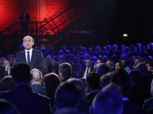 Budka atakuje PiS ws. szczepionek. Miażdżąca odpowiedź internautów