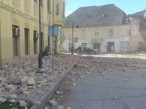 Nie żyje dziecko. Miasto jest zniszczone, to katastrofa. Dramatyczne skutki trzęsienia ziemi w Chorwacji 