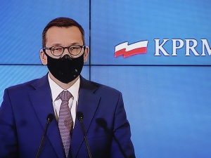 Premier Morawiecki: To był trudny rok. O północy startuje nowa dekada