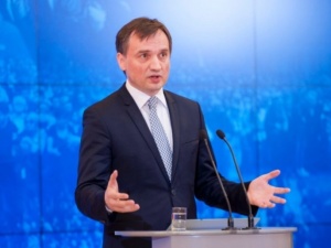 Głosowanie ws. ustaleń szczytu UE. Jasna deklaracja Ziobry: „Nie poprzemy ich”