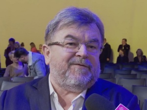Edward Miszczak z TVN wśród zaszczepionych poza kolejką? Śpiewak: „GW” potwierdza to w tytule tekstu