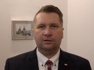 Czarnek o szczepieniach poza kolejnością: Taka nieodpowiedzialność jest żenująca
