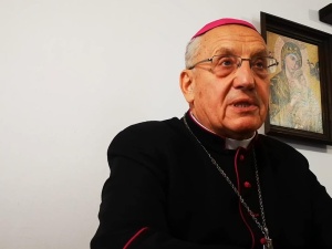 Białoruskie media o dymisji arcybiskupa Kondrusiewicza: Cena za potępianie przemocy