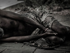 Zdjęcia jak z obozu koncentracyjnego. Sparaliżowany 8-latek waży 7 kg. „Największy kryzys humanitarny”
