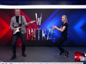 [Video] Proszę jakąś muzyczkę. Jakimowicz i Ogórek tańczą w TVP Info