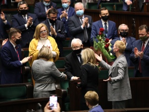 Członkowie rządu zaszczepieni poza kolejnością? Jest odpowiedź kancelarii premiera