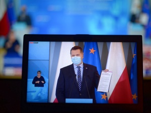 Proszę o refleksję, bo to, co pan wyprawia, jest po prostu żenujące. Min. Czarnek zwrócił się do rektora WUM