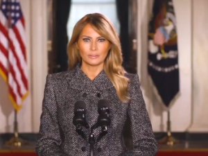 Fala hejtu wobec Melanii Trump. „Żona klauna”, „rasistowski worek na śmieci” a feministki nie bronią Pierwszej Damy?