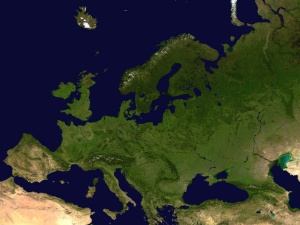 Mimo kampanii szczepień Europa przedłuża restrykcje 