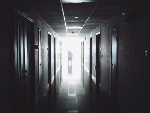 Wstrząsające kulisy! Były pracownik Sorosa - sędzia ETPCz nie pomógł ratować Polaka w Plymouth?