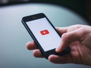 YouTube cenzuruje PCh24. Poszło o materiał o LGBT. Kaleta zabrał głos