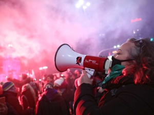 [Tylko u nas] Prawy Sierpowy: Gra na kryzys?