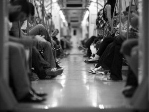 Atak nożownika w brukselskim metrze. Są ranni