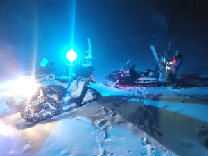 Przy -26 stopniach na szczycie Śnieżki uprawiała „górskie morsowanie”. Z pomocą wyruszył GOPR