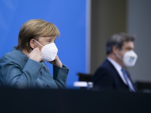 „Spiegel”: Skąpstwo Niemiec przyniosło klęskę akcji szczepień