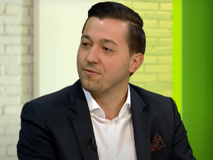 Rozłam w Porozumieniu? Wicerzecznik: „Jest piątek, więc Adam Bielan może obalać co chce”